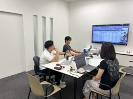 四半期に一度の経営会議